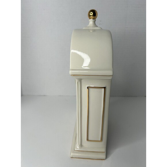 Thomas Kinkade Collection Sweetheart Cottage Mantel Clock (2004) - Picture 6 of 8